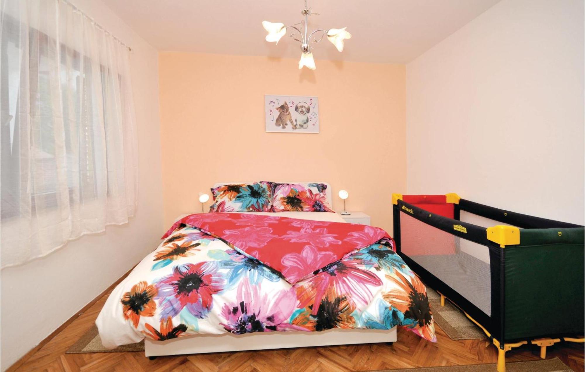 2 Bedroom Cozy Apartment In マリナ エクステリア 写真