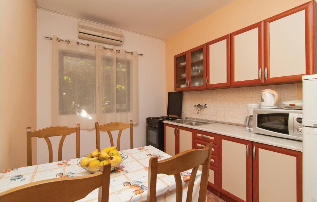 2 Bedroom Cozy Apartment In マリナ エクステリア 写真