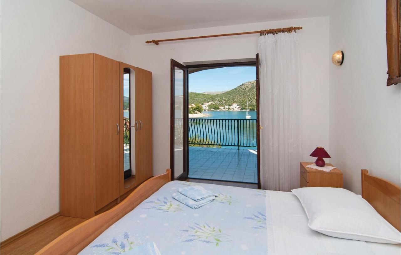 2 Bedroom Cozy Apartment In マリナ エクステリア 写真